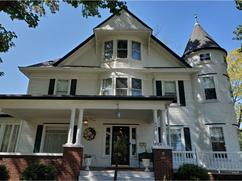 Bond County Museum